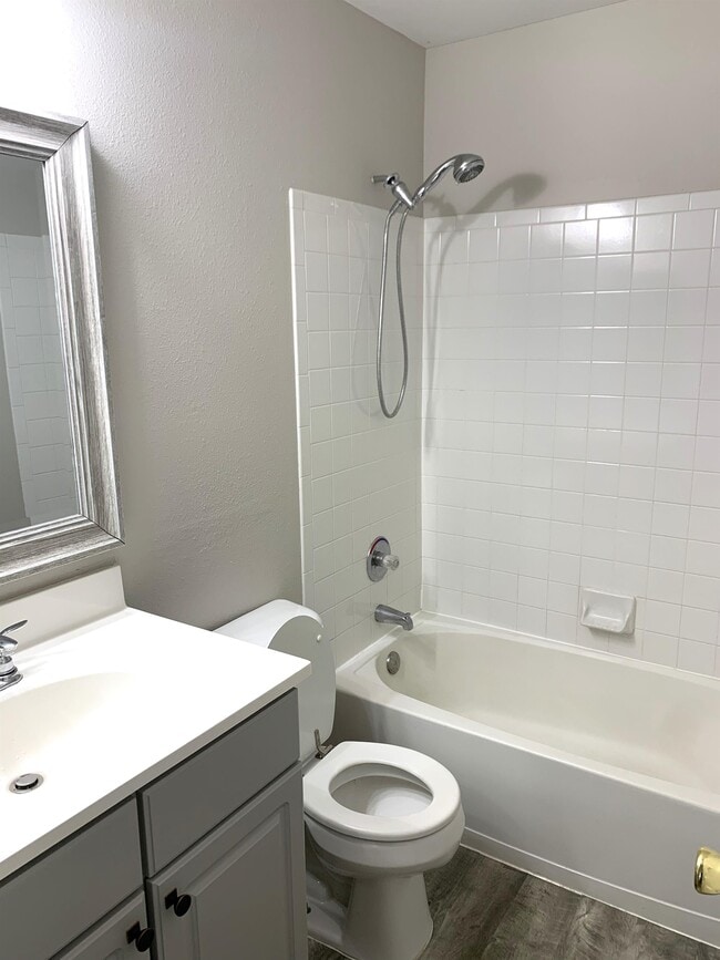 Building Photo - 4296 S Eldridge St