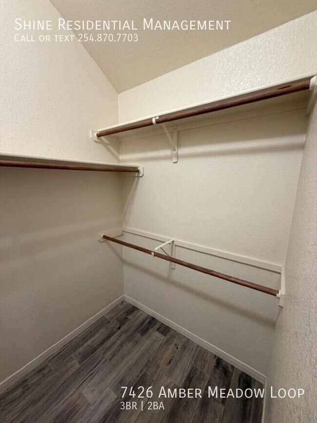 Building Photo - 7426 Amber Meadow Loop