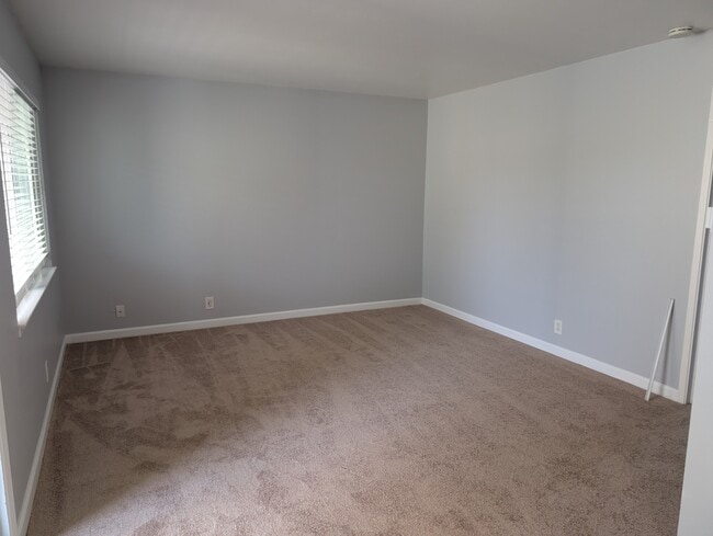 Living3 - 43 Lester Ave