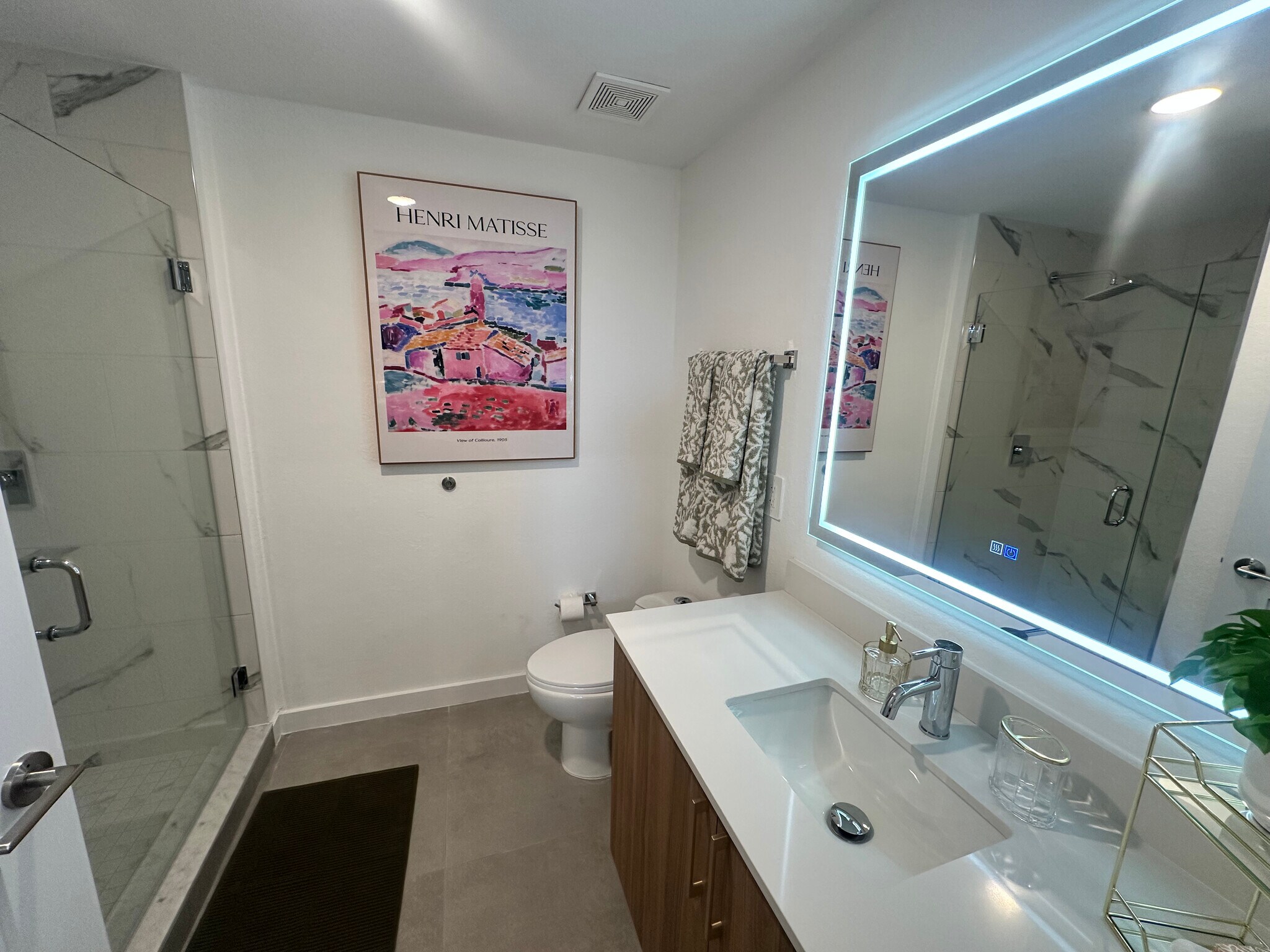 Building Photo - 2029 Monroe St