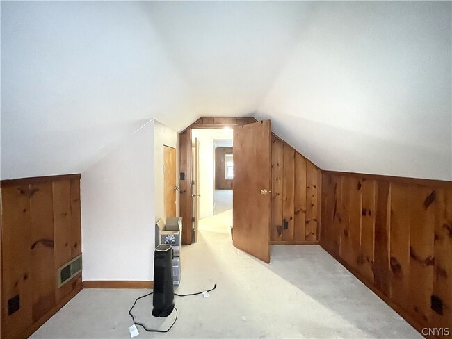 Building Photo - 121 Wadsworth Rd