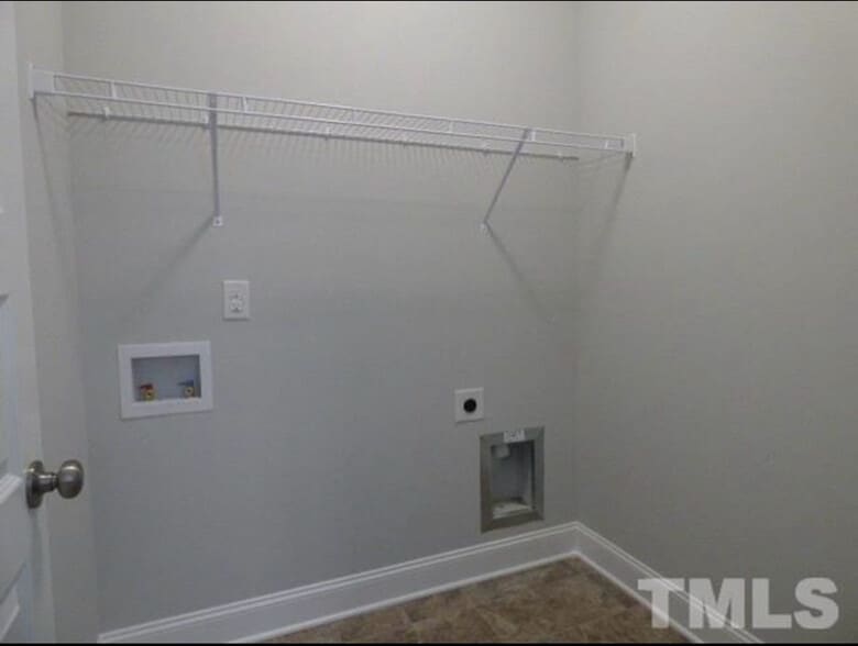 Building Photo - 108 Dogwood Ln