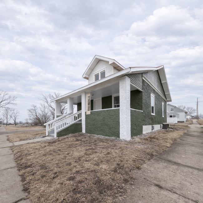 Building Photo - Updated 2-Bedroom Home in Marshalltown