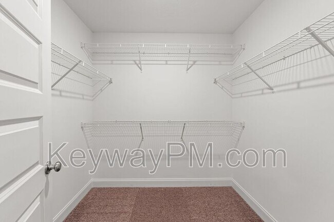 Building Photo - 557 Yuma Ln