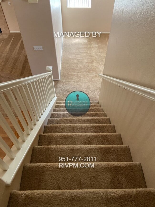 Building Photo - Highly Desirable Orangecrest Location!!!