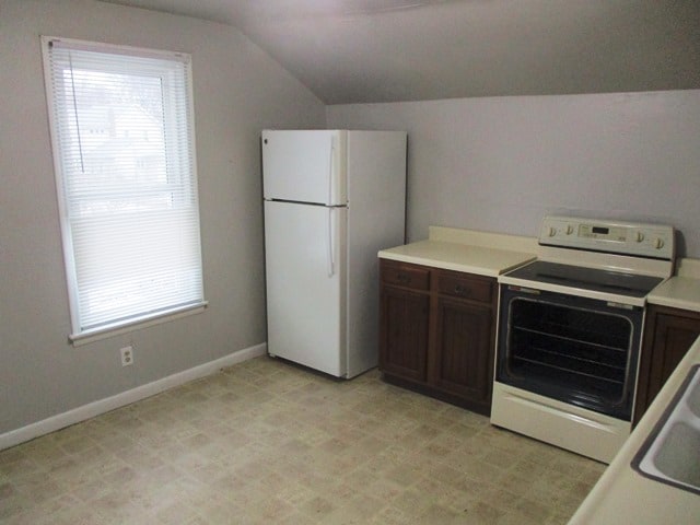 Building Photo - 508 E Chestnut St