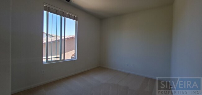 Building Photo - 1715 Bilbao Dr