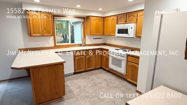 Building Photo - 15582 SW Farmer Way