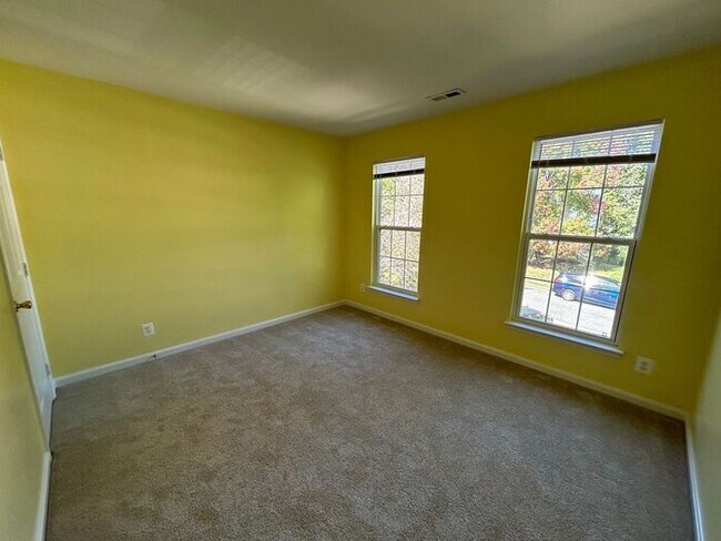 Building Photo - Beautiful 4BR Home at the Heart of Convenience and Comfort / Pet-Friendly/ Coming Soon!