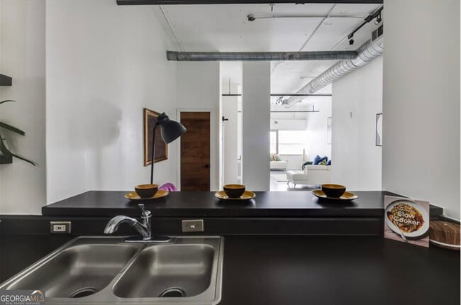 Building Photo - 120 Ralph McGill Blvd NE