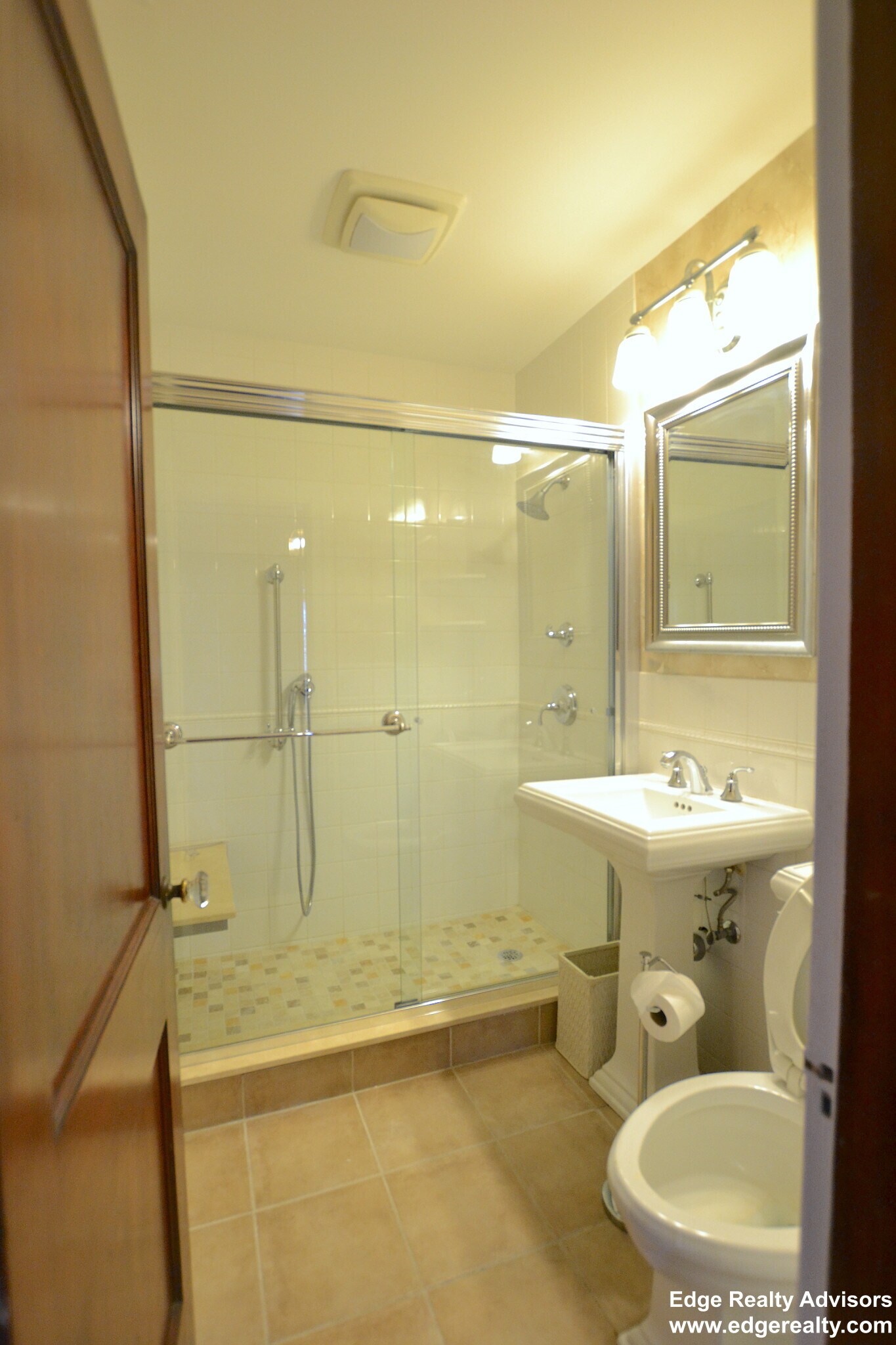Building Photo - 48 Trapelo St