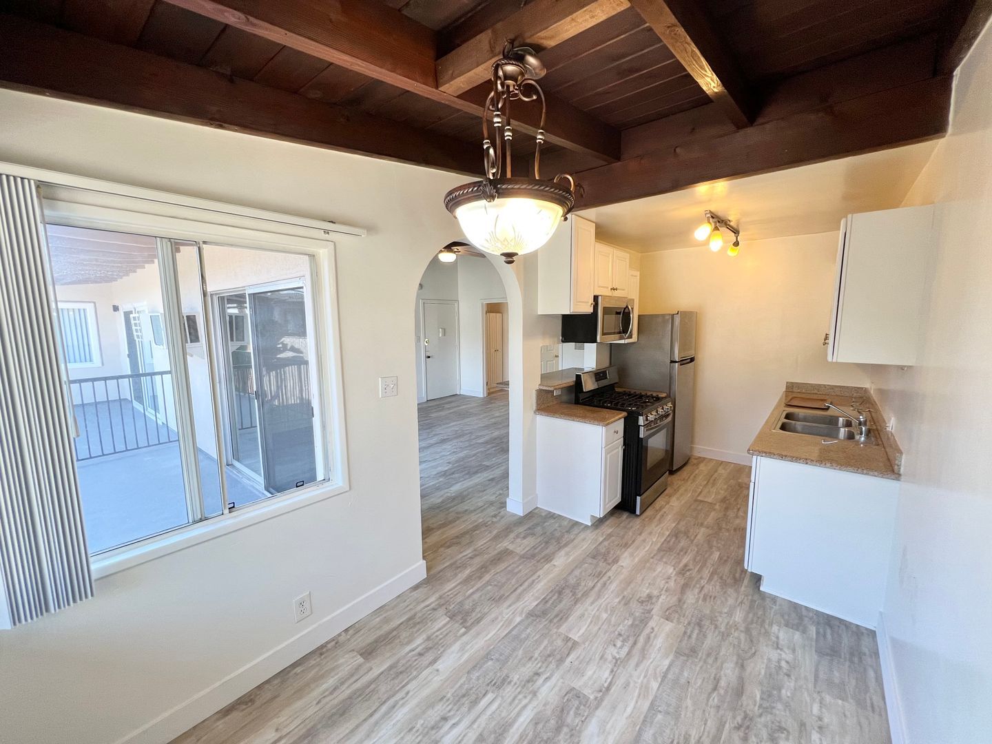 Building Photo - 3608 Keystone Av
