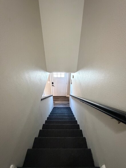 Building Photo - 1452 Ridge Lake Ct