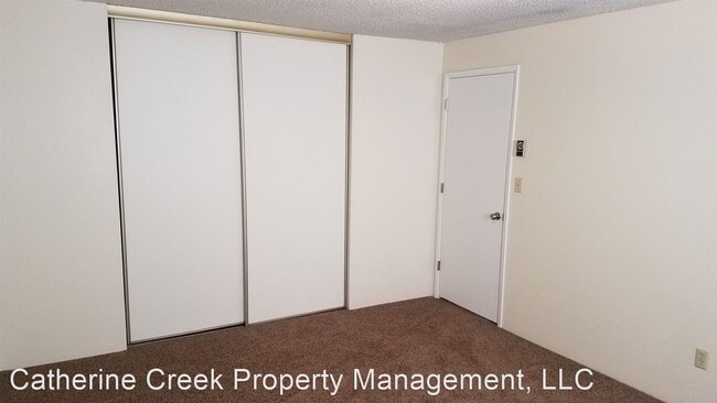 Building Photo - 2000 Gekeler Ln