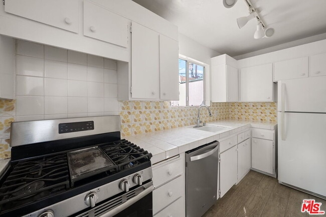 Building Photo - 8900 Guthrie Ave