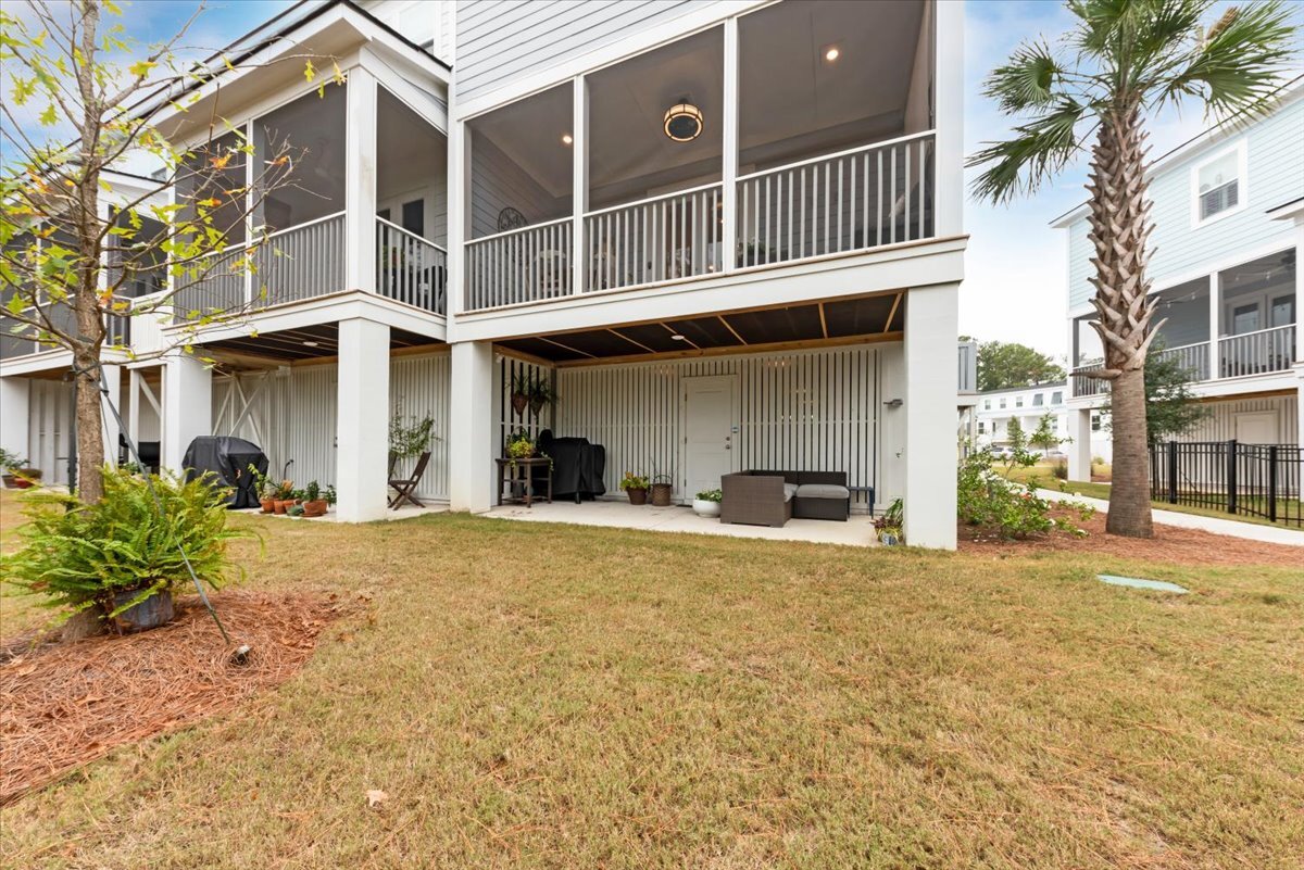 Building Photo - 804 Kings Oak Ct