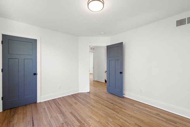 Building Photo - 7464 Woodrow Wilson St
