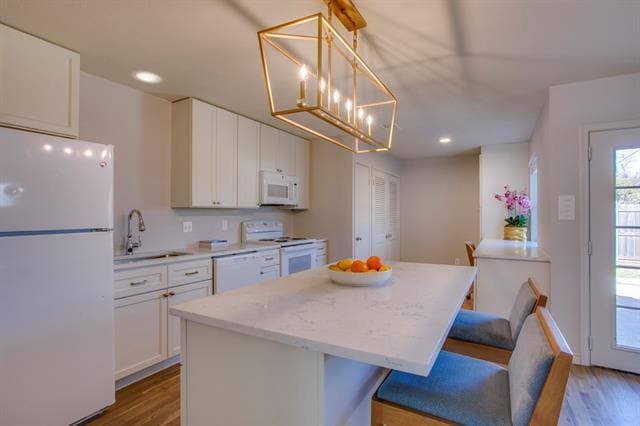 Building Photo - 5473 Anita St