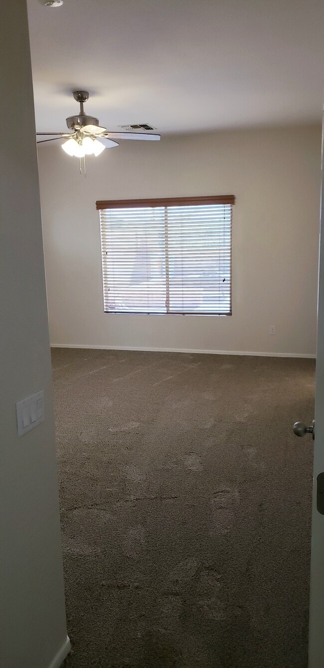 Building Photo - Stunning Laveen Village home with built-in...