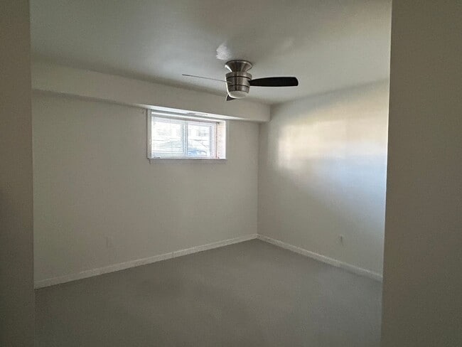 Building Photo - 116 Kane Dr