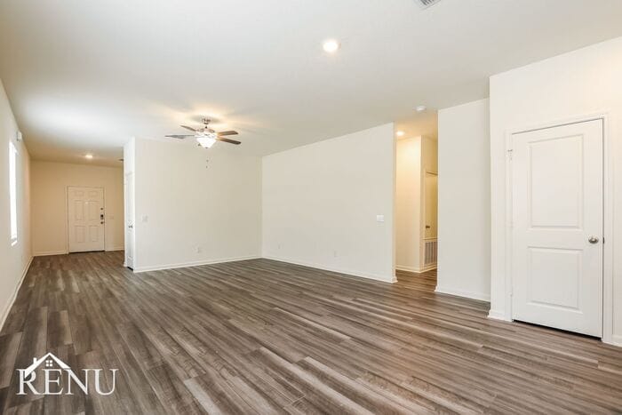 Building Photo - 13715 Summer Light