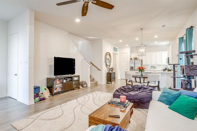 Building Photo - 207 Athenia Dr