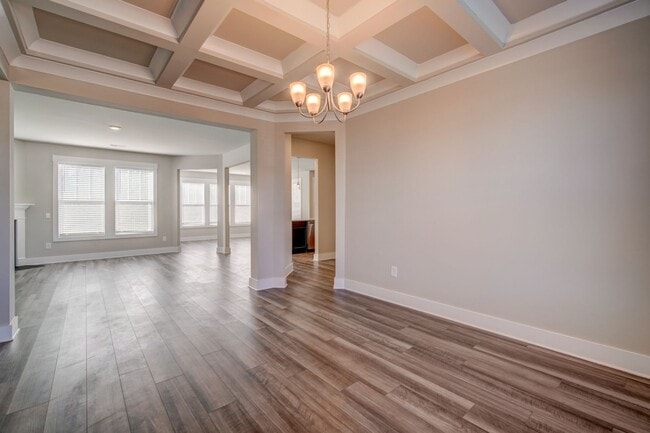 Building Photo - Gorgeous 4 BR, 3BA, Home with Loft, and 2 ...