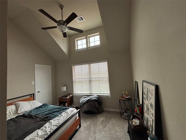 Building Photo - 9419 Starlight Oak Dr