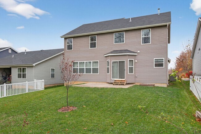 Building Photo - Beautiful 4-Bedroom Home with Modern Upgrades