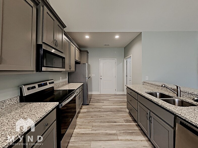 Building Photo - 54 Round Rock Cir NE