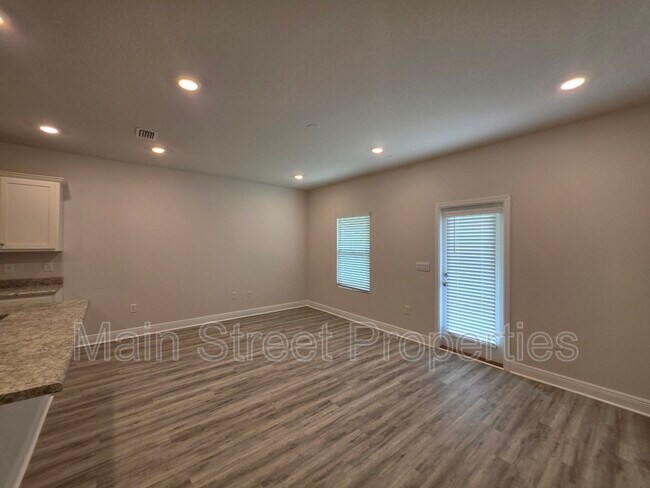 Building Photo - 9011 Golden Eye Dr