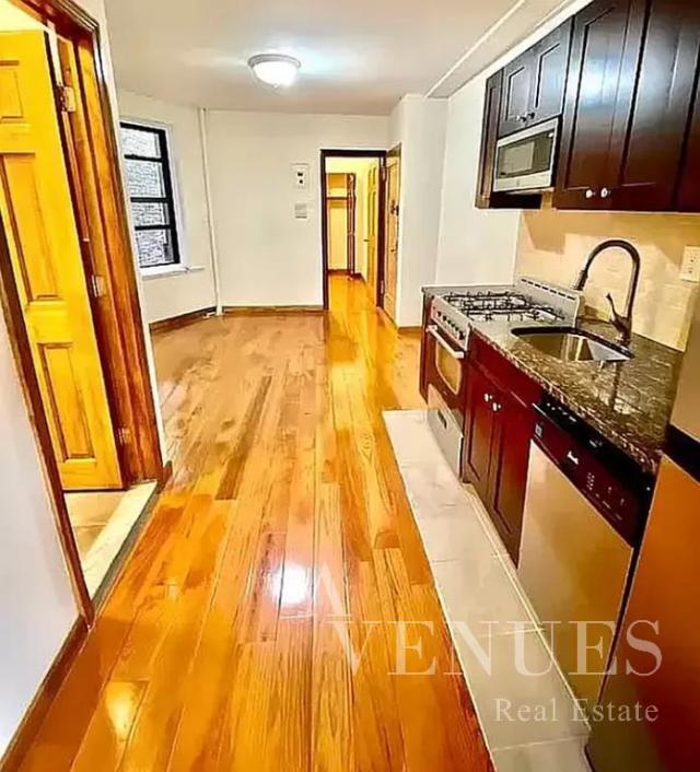 Building Photo - 2 bedroom in New York NY 10003