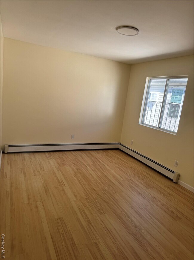 Building Photo - 163-27 Phroane Ave