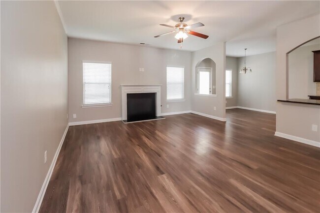 Building Photo - 1138 Paramount Dr