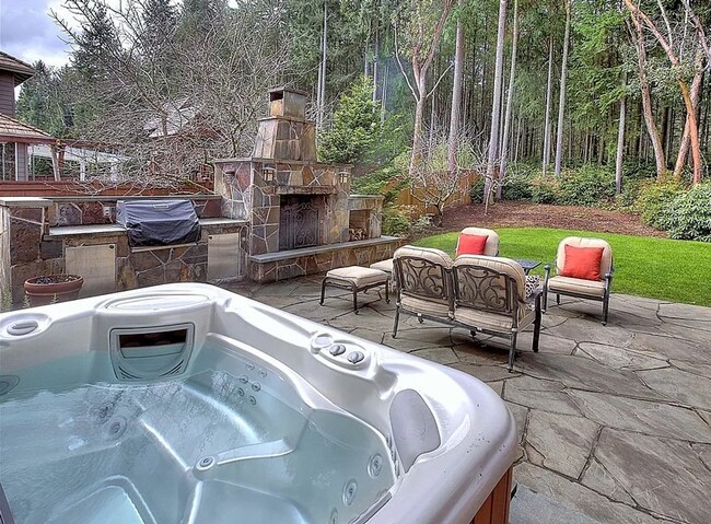 Building Photo - Spacious Living in a Gated Gig Harbor Community