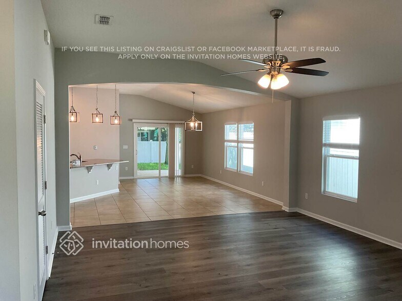 Building Photo - 153 Summer Point Dr