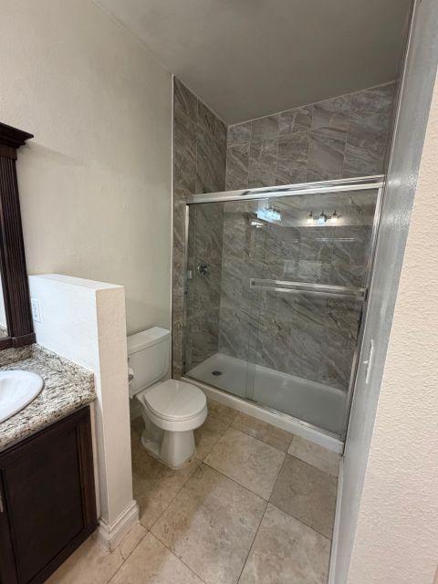 Building Photo - 10921 Sabre Hill Dr