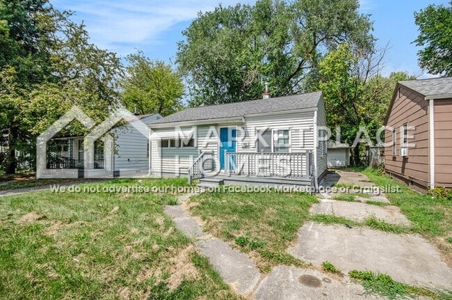 Building Photo - 8147 Prospect Ave