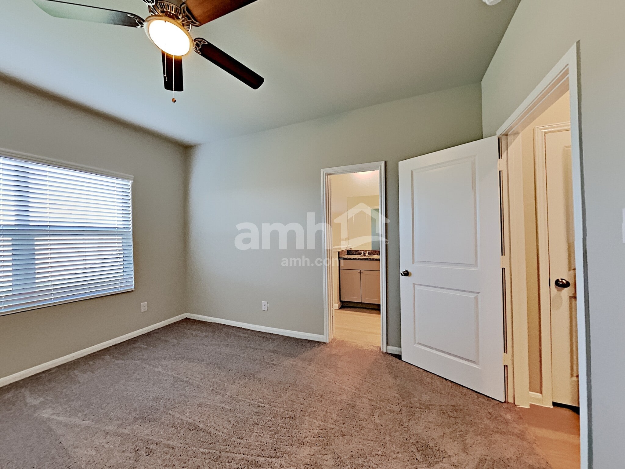Building Photo - 2712 Iberia Ct