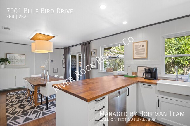 Building Photo - 7001 Blue Bird Dr