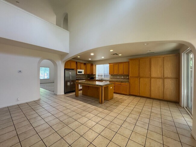 Building Photo - REDUCED!  BEAUTIFUL TWO STORY 6 BEDROOM 3 ...