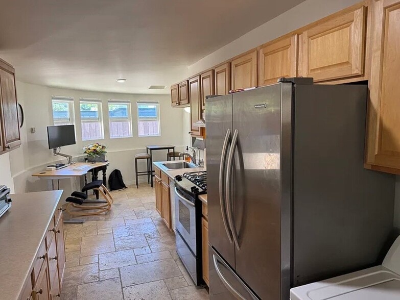 Building Photo - 5081 Foothill Blvd