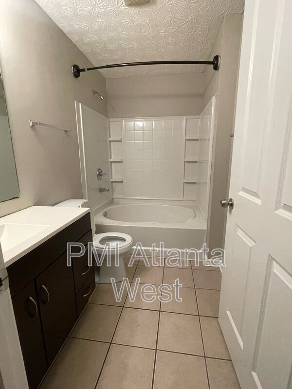 Building Photo - 7204 Waldrop Pl