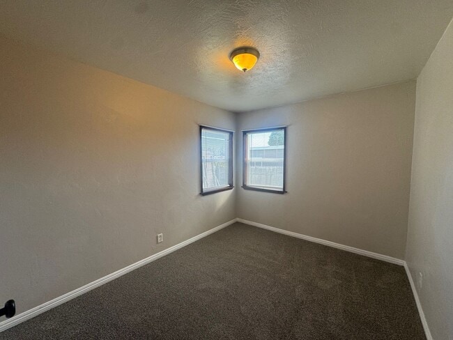 Building Photo - Spacious Myrtletown 4/2 home