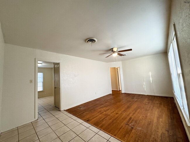 Building Photo - 1612 Hursh Ave