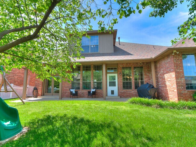 Building Photo - Large 4-Bedroom Home in Edmond Schools