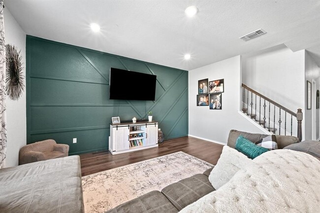 Building Photo - 317 Black Alder St