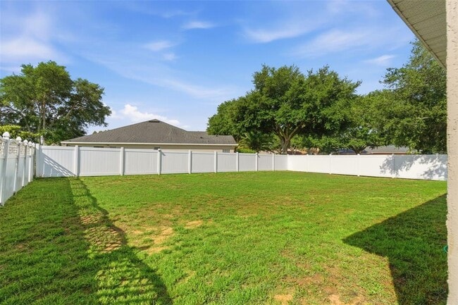Building Photo - 896 Princeton Dr