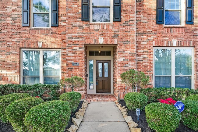 Building Photo - 8858 Distant Woods Dr