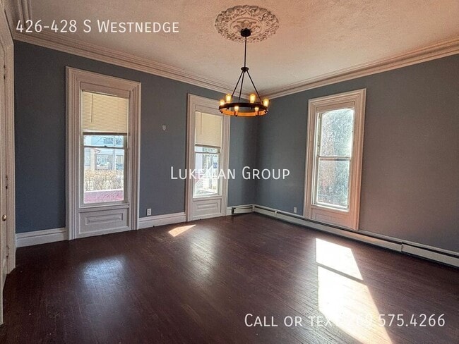 Building Photo - 4 Bed/2 Bath On Westnedge #2 - with full f...